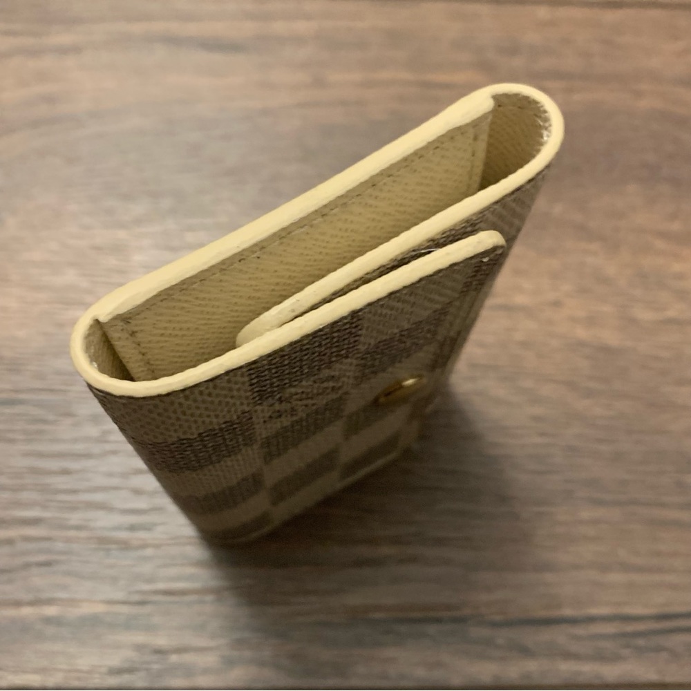 ❌SOLD❌ Louis Vuitton 6 Key Holder Case in Damier Azur Coated Canvas - Picture 7 of 12